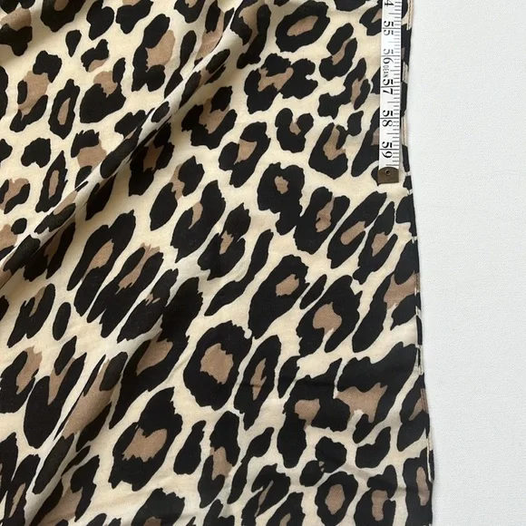 Chic Leopard Print Scarf - Picture 7 of 8